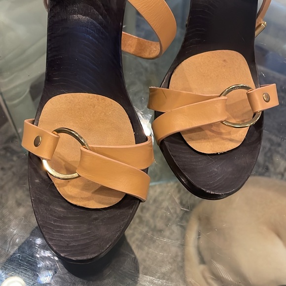 Gucci Leather and Wood Stilleto - Picture 11 of 11